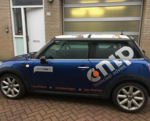 BMW Mini met stickers