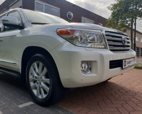 TOYOTA LAND CRUISER V8 Car Guys