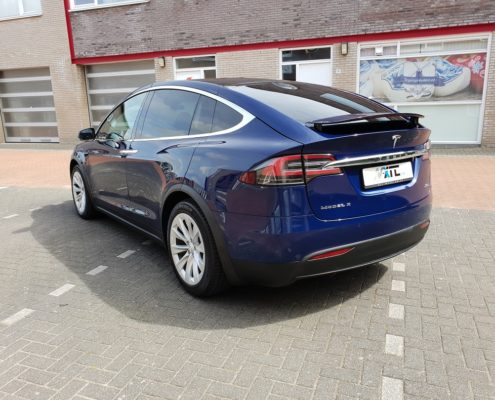 TESLA MODEL X 100D Car Guys