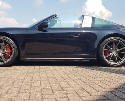 PORSCHE 911 TARGA S4