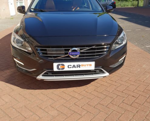 VOLVO V60 D6