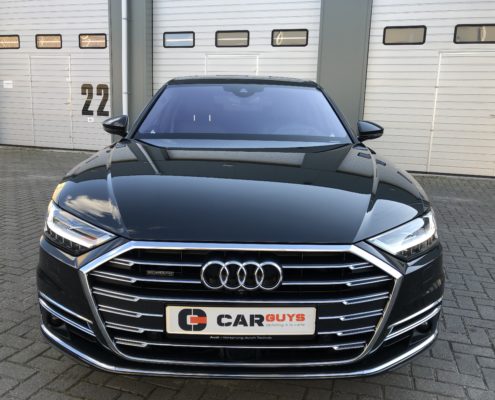 AUDI A8L Car Guys